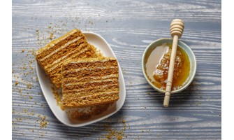 Come usare il miele per rendere speciali i tuoi dolci delle feste